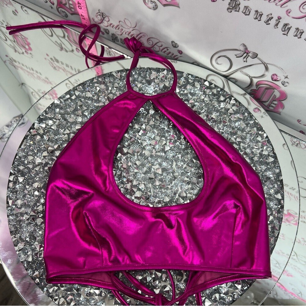 Shaci top crop cut out shimmer metallic Shiny Halter Crop Top in Fuchsia Pink